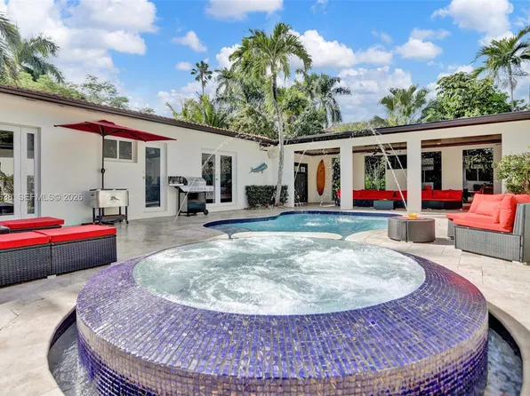 1017 Tyler St, Hollywood, FL 33019