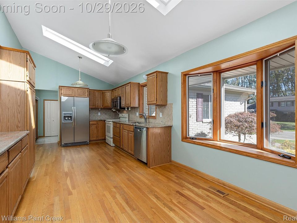 6151 Atkins Rd, photo 22