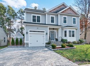 95 Spiers Rd, Newton, MA 02459