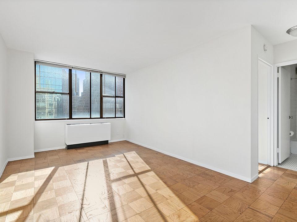 1st image of 301 E 45th St APT 17D