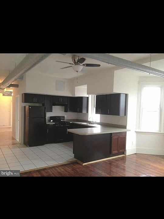 1st image of 2672 Coral St