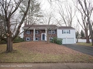 19 Hastings Rd, Marlboro, NJ 07746