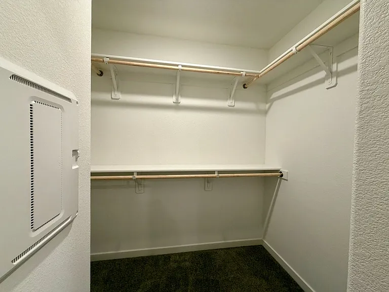 917 Violet Heron St — Photo 33