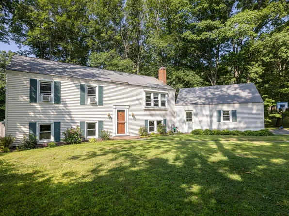 3 Militia Lane, Scarborough, ME 04074