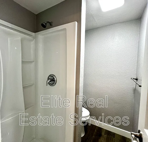 4424 47th St #1 — Photo 10