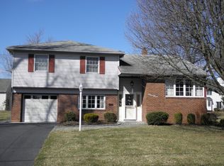 813 Lynwood St, Raritan, NJ 08869