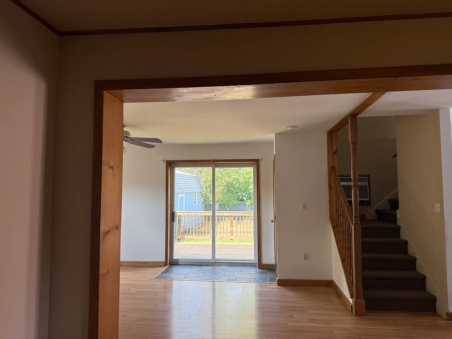3 bed, 1400 sqft, $1,850 — Photo 2