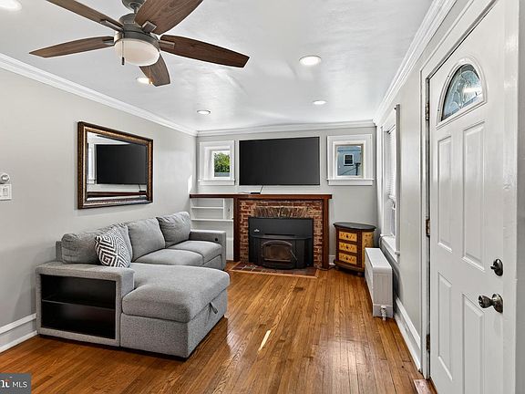 4th image of 113 Broomall St