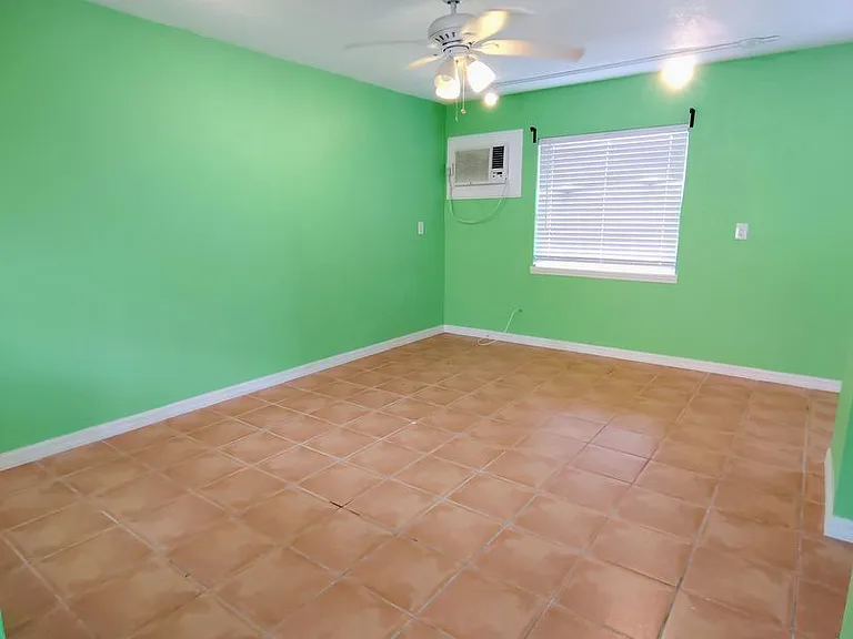 Madeira Beach — Photo 22