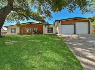 132 Shalimar Dr, Castle Hills, TX 78213