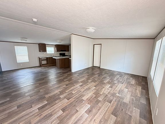 2nd image of 3014 Preston Ave Trailer 2