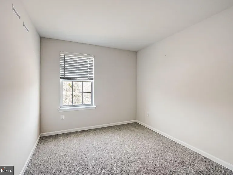 237 Mazzeo Dr — Photo 20