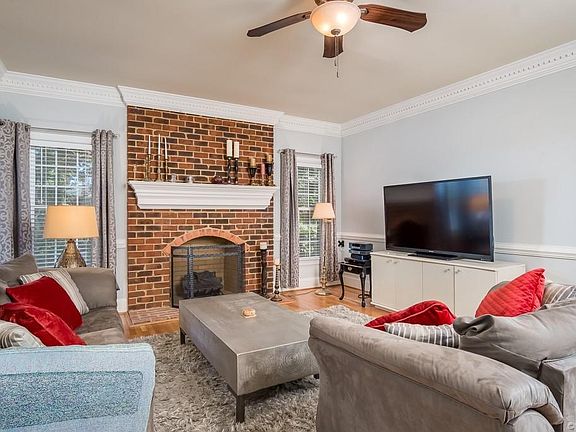 5th image of 8300 Seaview Dr