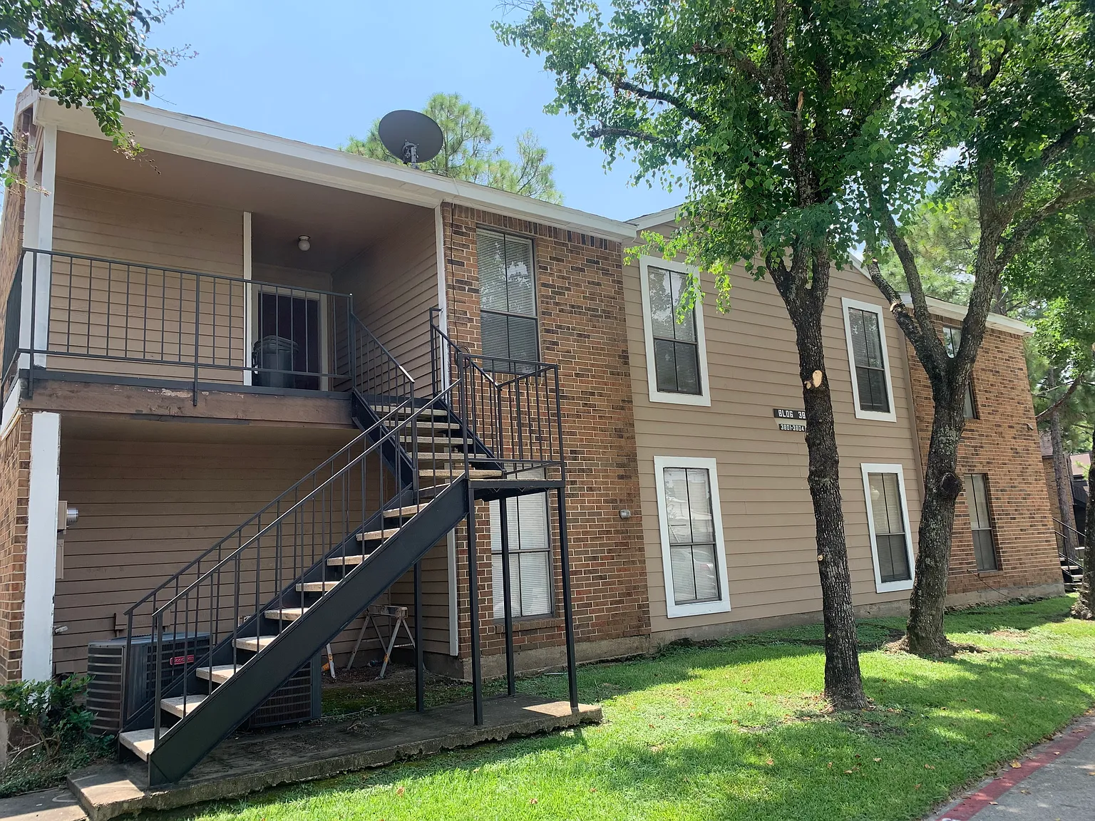 1 bed, 792 sqft, $850 — Photo 2