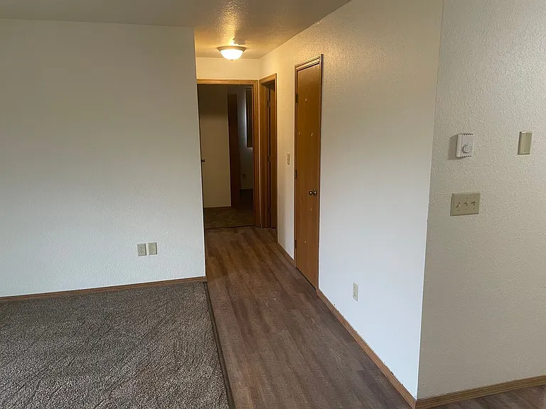 3949 Washington Avenue Apartments — Photo 6