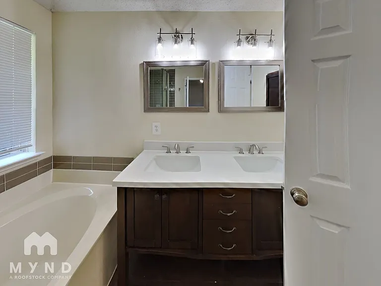 2616 Belmont Ct — Photo 13