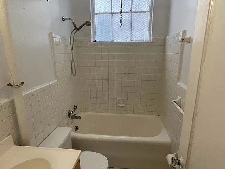 2032 Belmont Rd NW #505 — Photo 16