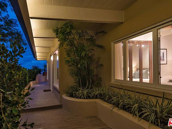 5th image of 1045 Lachman Ln