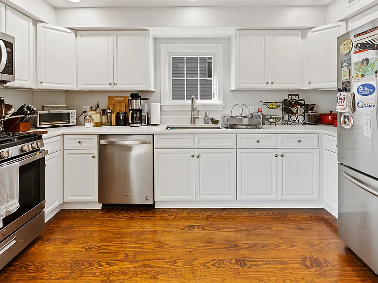 371 Spring Mill Ave — Photo 12