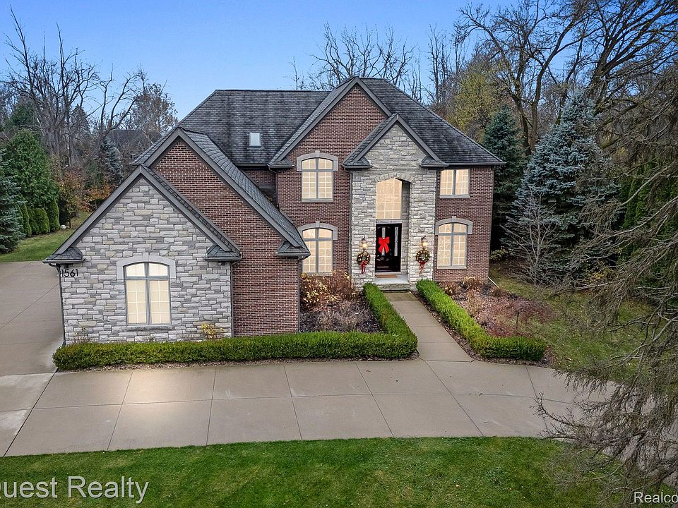 1st image of 1561 Bataan Dr