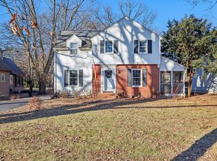 346 Cumberland Ln, Crystal Lake, IL 60014