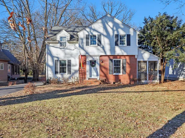 346 Cumberland Ln, Crystal Lake, IL 60014