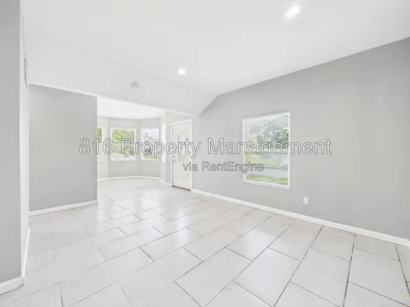 1256 Pennsylvania Ave, Kansas City, KS 66105
