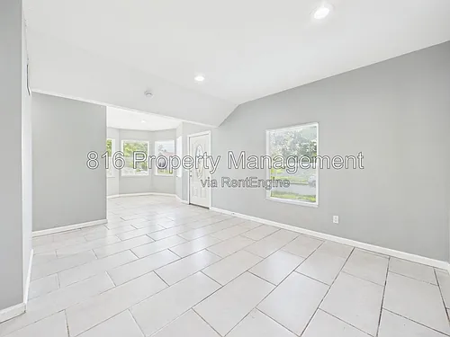 1256 Pennsylvania Ave Photo 1