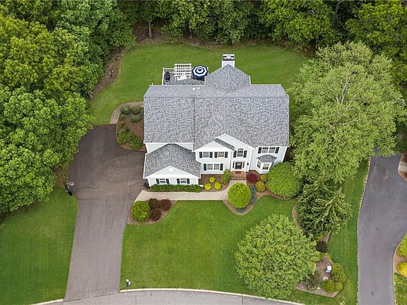 2nd image of 322 Sleepy Hollow Farm Rd