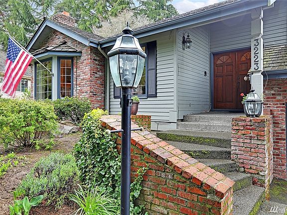 3rd image of 3223 84th Ave SE