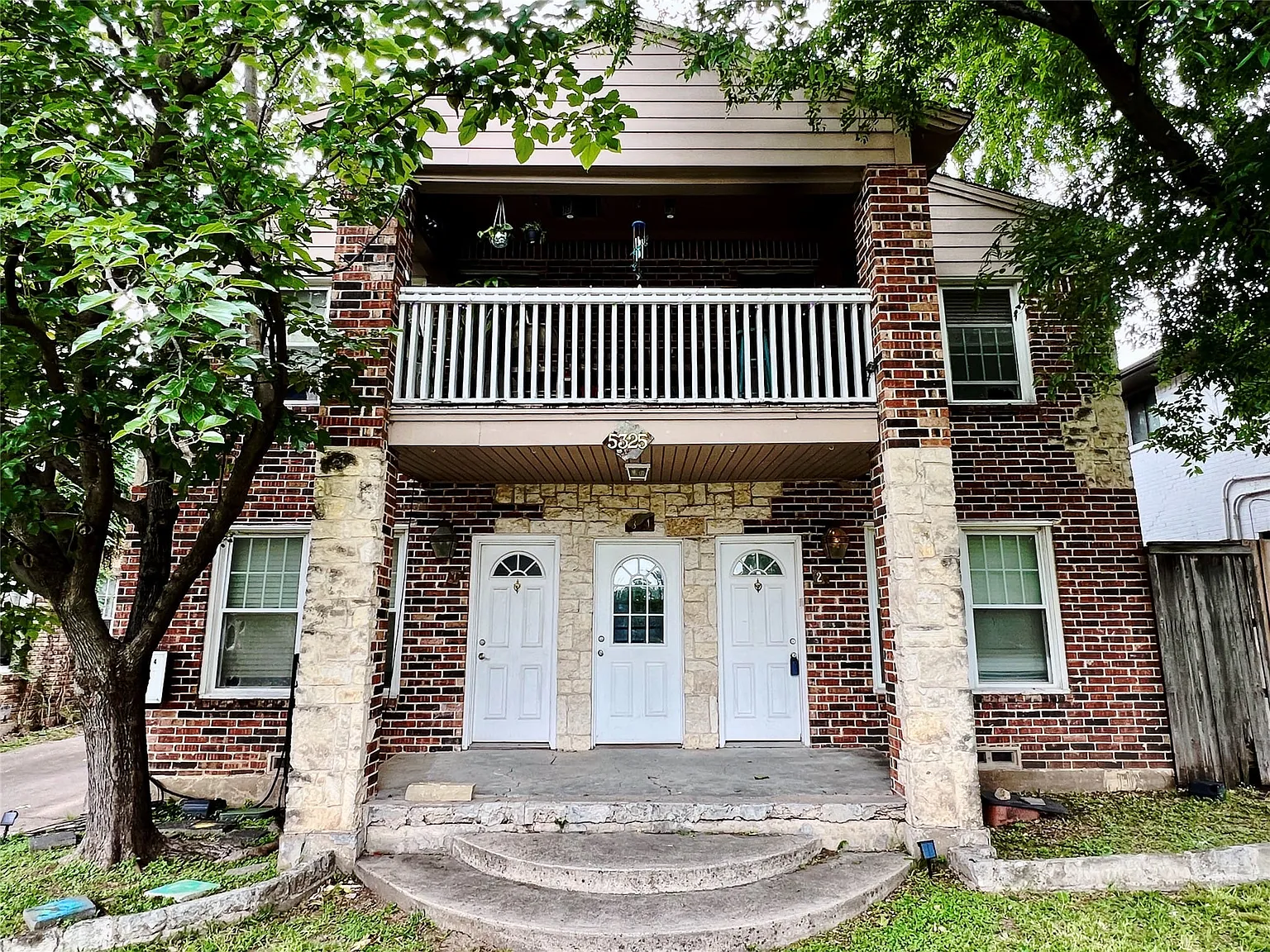 1 bed, 1.0 bath, 787 sqft, $1,150 — Photo 1