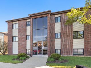 3316 Devonwood Hls NE APT D, Grand Rapids, MI 49525