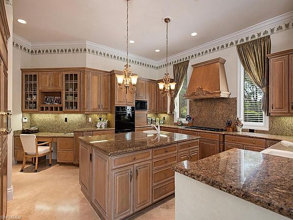 4th image of 9771 Niblick Ln