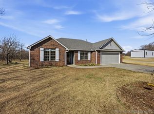 14902 E 370th Rd, Claremore, OK 74017