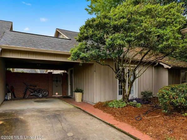 316 River Pl, Jackson, MS 39211