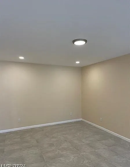 539 E Saint Louis Ave #201 — Photo 9
