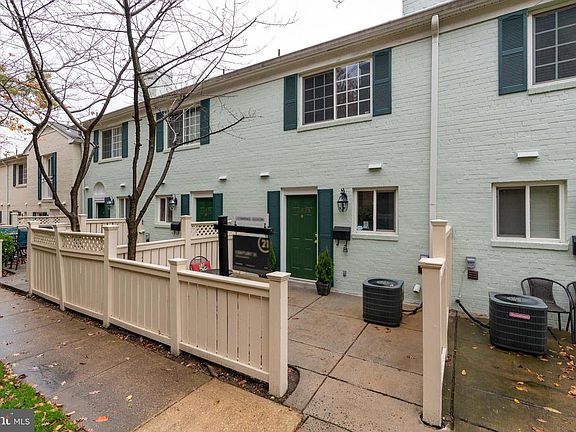 3rd image of 1469 N Van Dorn St #B
