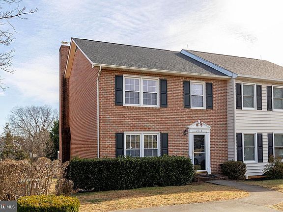 2nd image of 2116 Stoneleigh Dr