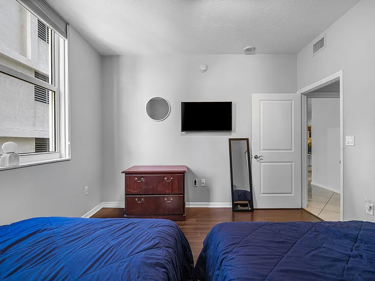 347 N New River Dr E #405 — Photo 19