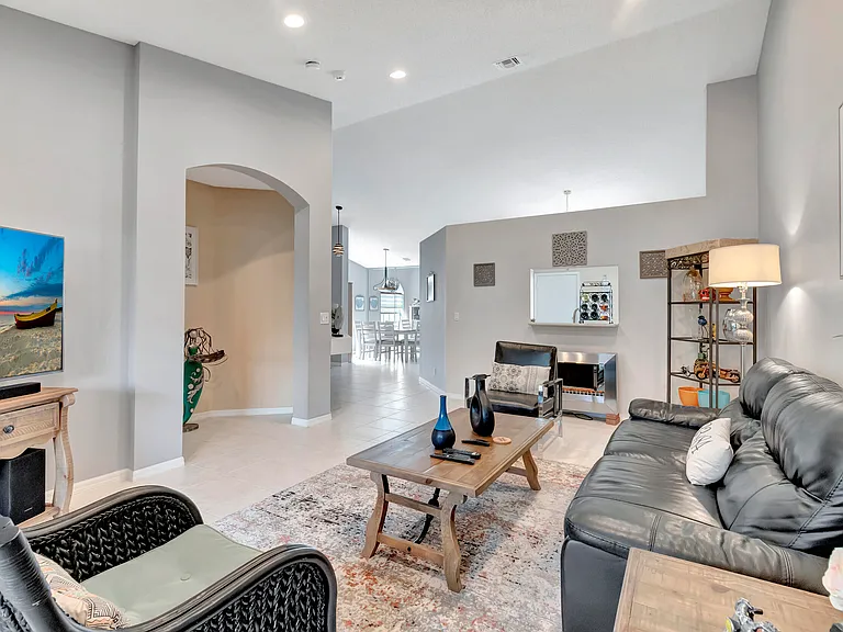 6129 Heliconia Rd — Photo 12