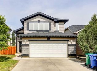 29 SE Coalbanks Link W, Lethbridge, AB T1J 4R8