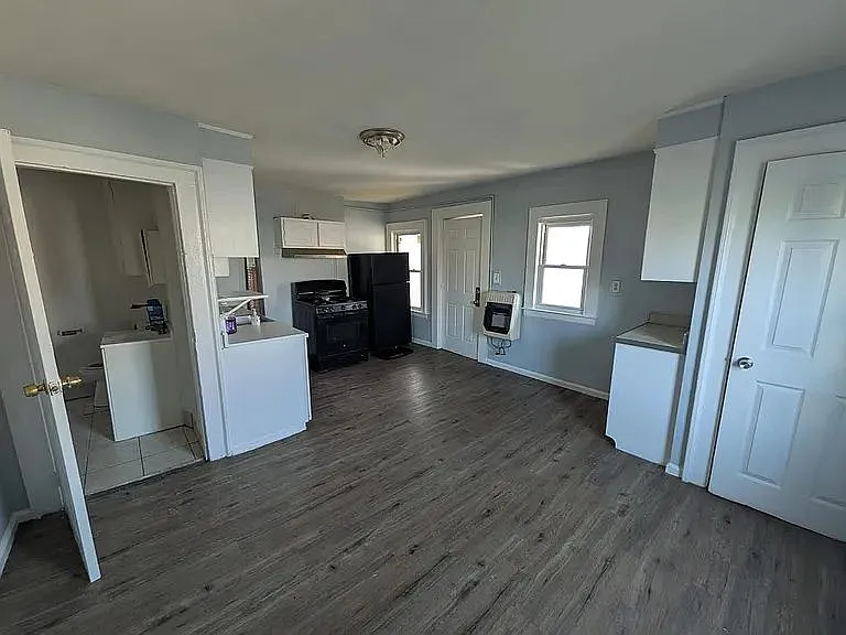 245 Brooks St #3R — Photo 2