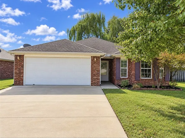 4007 SW Moline Ave, Bentonville, AR 72712