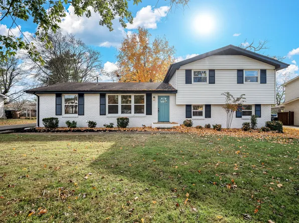 146 Oak Park Dr, Nashville, TN 37207