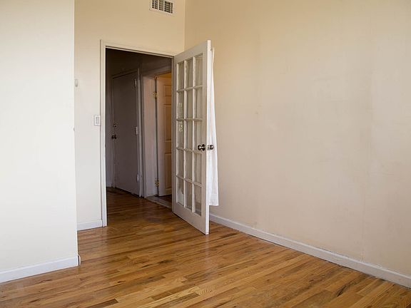 4th image of 107 Troutman St APT 2C