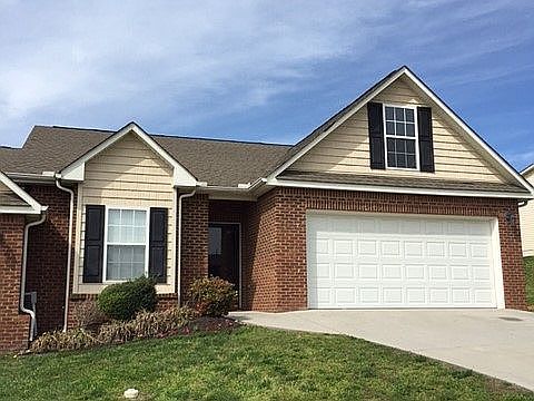 1st image of 1427 Remington Grove Ln