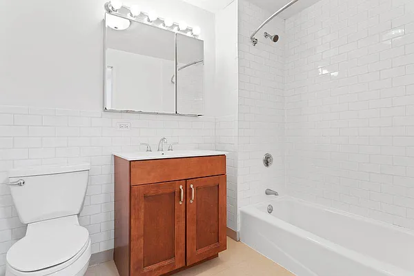 Rented by Safdie Realty Group | media 21