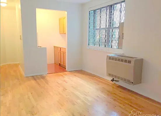 Rented by Compass | media 10