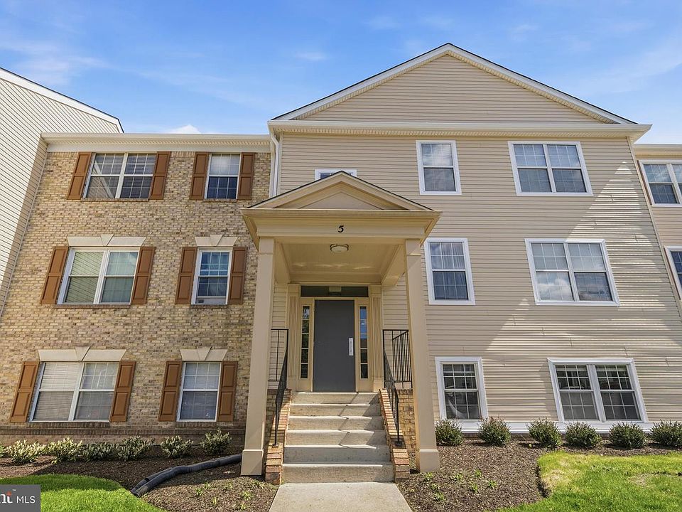 1st image of 5 Normandy Square Ct #1-B