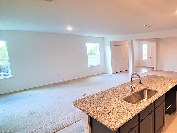 4th image of 5135 Bristo St